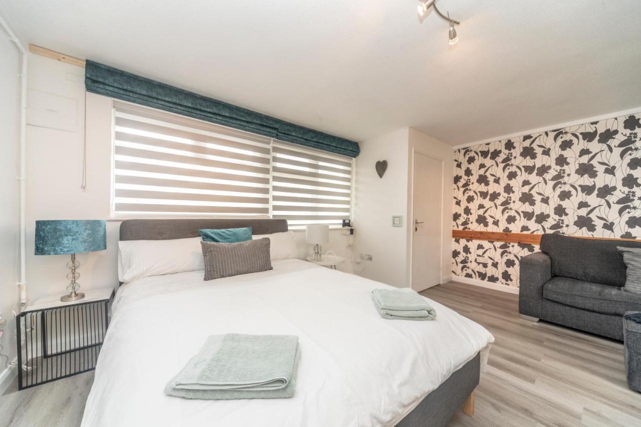 10 Boutique Studio Apartment Near Tube - Quiet Location Little Missenden Dış mekan fotoğraf